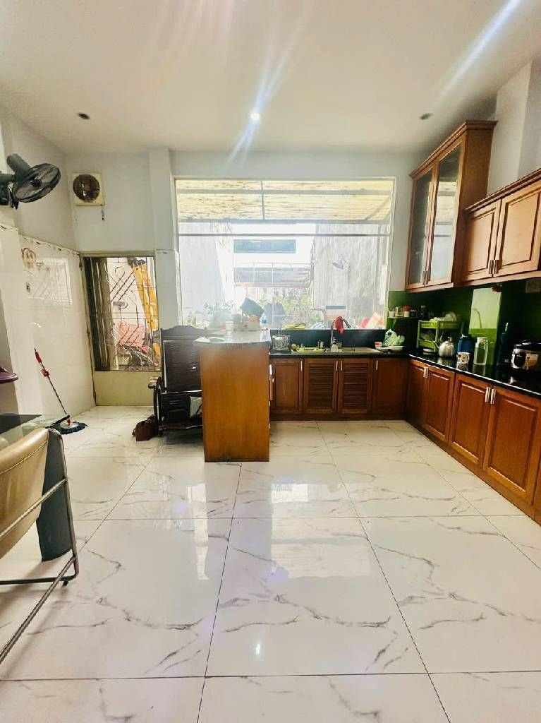Sát tttm vạn hạnh mail - ba tháng hai – q.10 – dt: 5*46m – 55 tỷ - 4
