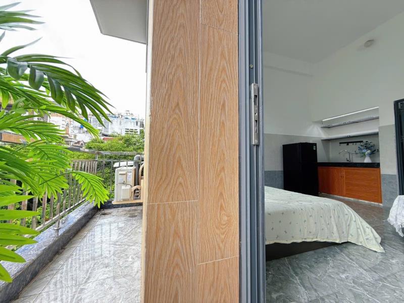 Studio ban công | full nội thất - 3