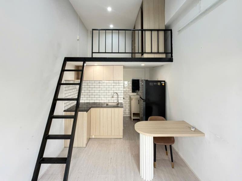 Duplex full nội thất | ban công |