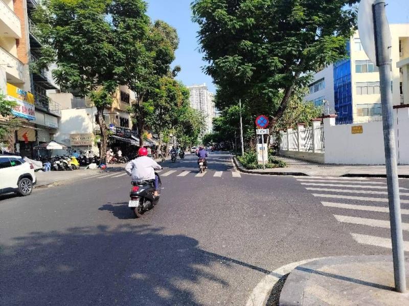 Trungtâm quận 1 – đường yersin - ngang khủng hơn 12m -diện tích thực tế 280m2 – 169 tỷ - 2