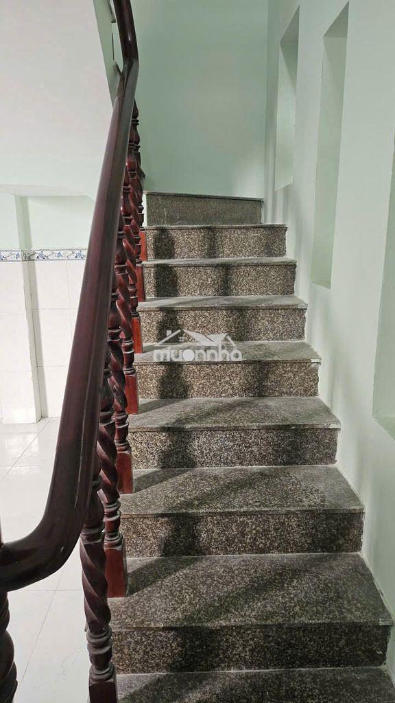 Nhà cho thuê 2pn, hẻm ô tô, dtsd 72m2