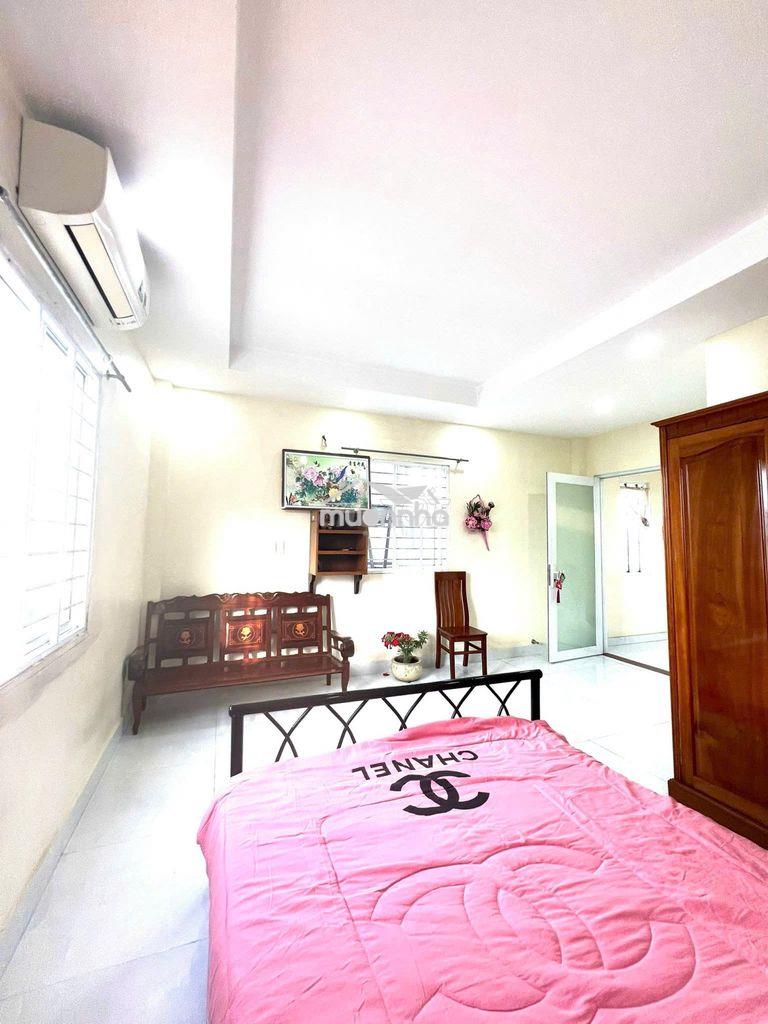 Cho thuê chdv phòng bancony toilet riêng lê văn lương, giá 3.5 - 2