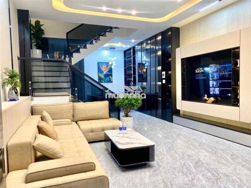 Cho thuê nhà mặt 4 tầng huy cận hoà cường đà nẵng gần lê thanh nghị .