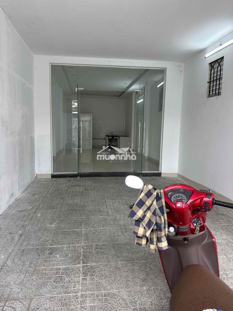 Cho thuê nhà cấp 4 suốt sạch sẽ..hẻm 🚗 để trong nhà..ta.q12,dt;4,3x17m