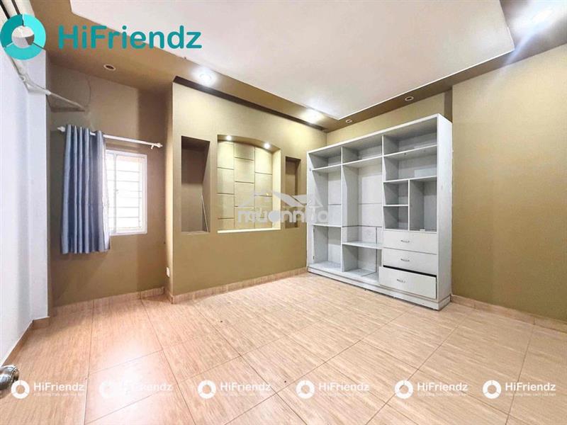 Căn hộ dịch vụ full nội thất cửa sổ trời y như clip ngay khu tên lửa
