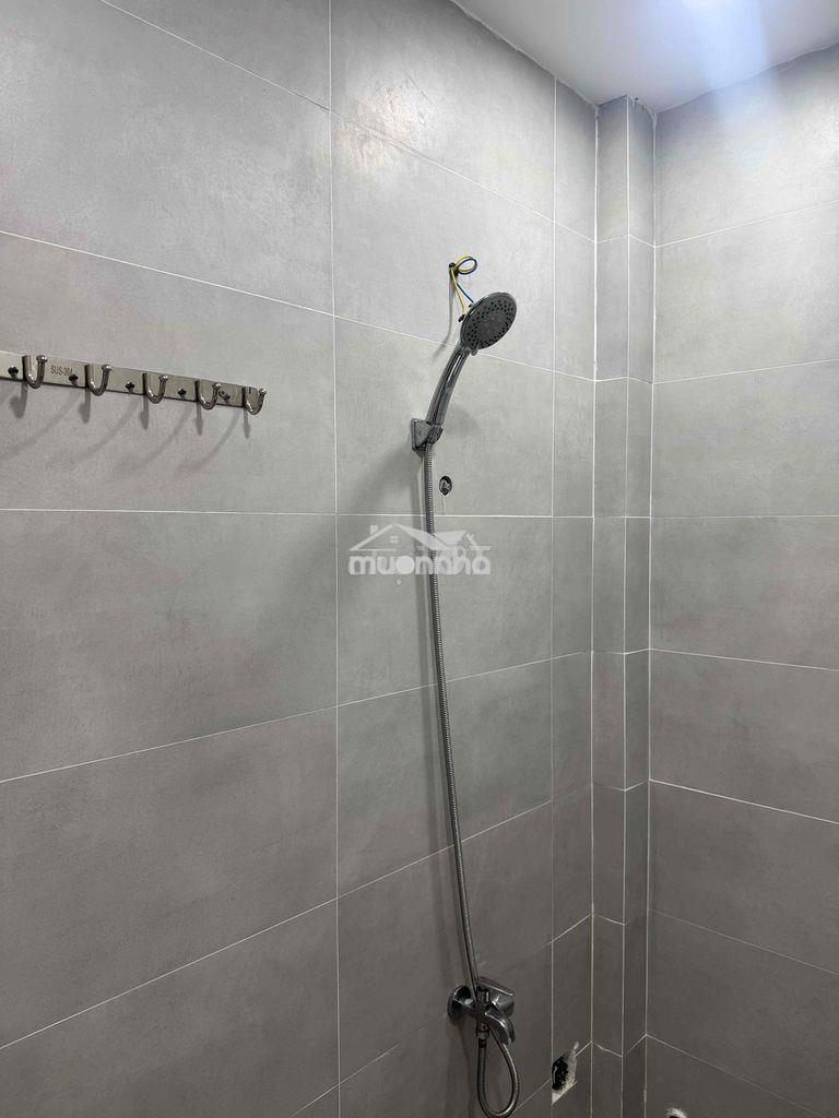Cho nữ thuê phòng còn trống 3tr5 ưu tiên 1 chiếc xe - 2