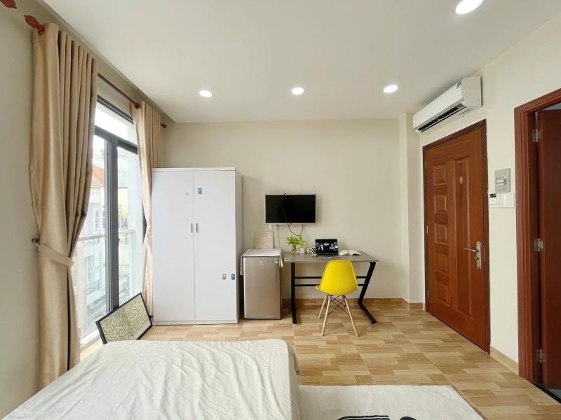 Căn hộ full nội thất có ban công, cửa sổ tại nguyễn cửu vân, bình thạnh, gần đại học kinh tế tài chính uef - 3