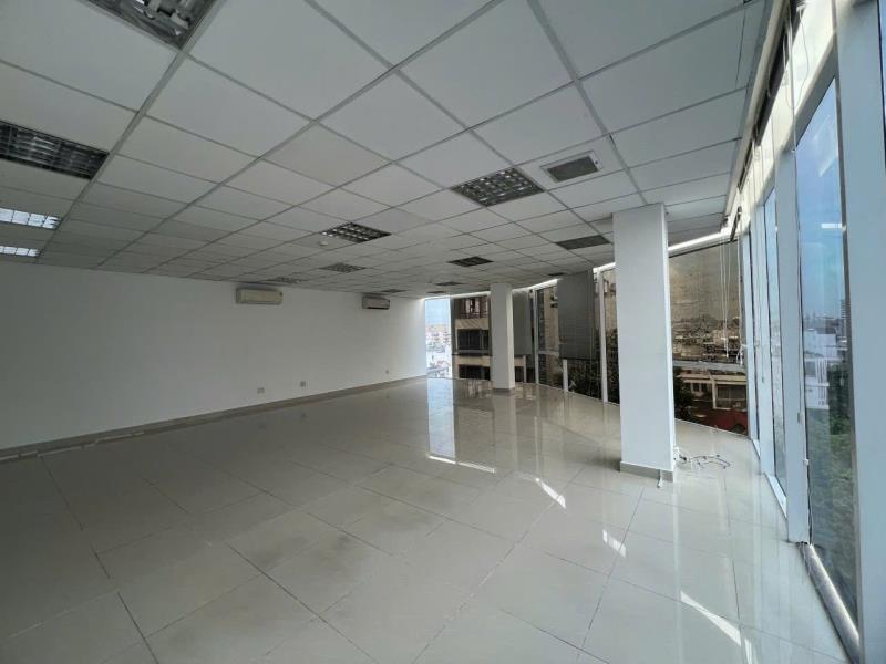 Chính chủ cho thuê văn phòng 73,5m² – không gian thoáng, nhiều ánh sáng - 2