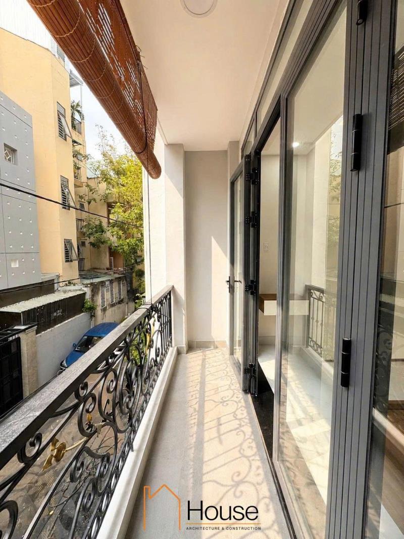 Studio ban công sang trọng giá mềm đường âu cơ, ngay ngã tư lạc long quân - 3