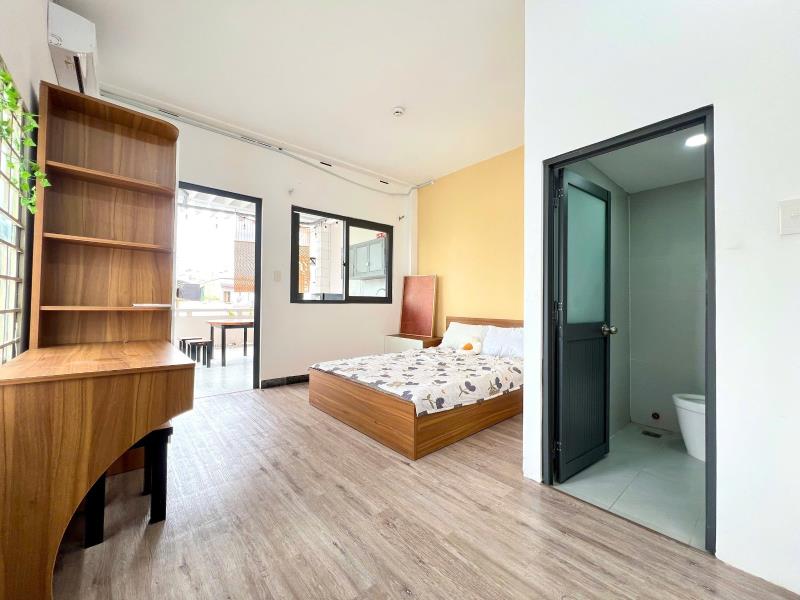 Penthouse full nội thất - ban công rộng kịch trần - ngay dh văn lang cs2 - di chuyển ngã tư hàng xanh chỉ 5-10p - giáp q1, phú nhuận, gò vấp