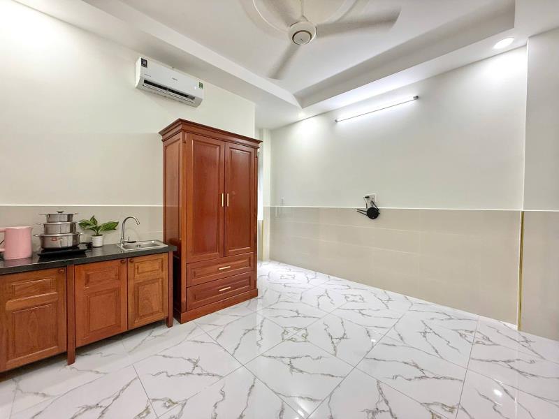 Studio full nội thất cửa sổ lớn tại cách mạng tháng 8, gần công viên lê thị riêng - 3