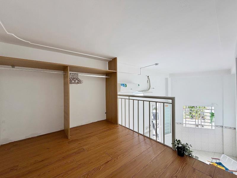 Trống lại 1 phòng có thang máy  full nt kế bên đại học văn hiến  - 2