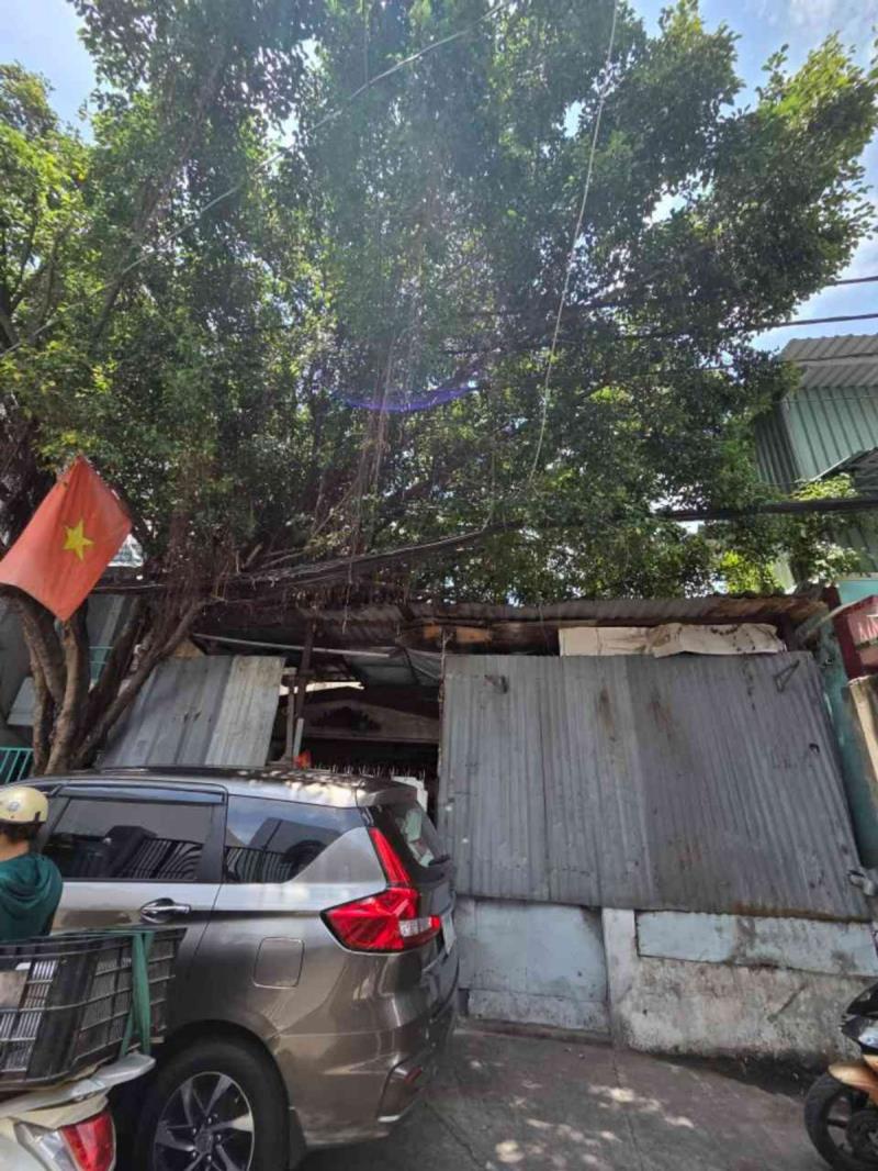 Ngay công viên phú lâm - hậu giang - q.6 - dt: 10x13m – 10 tỷ 5 - 3