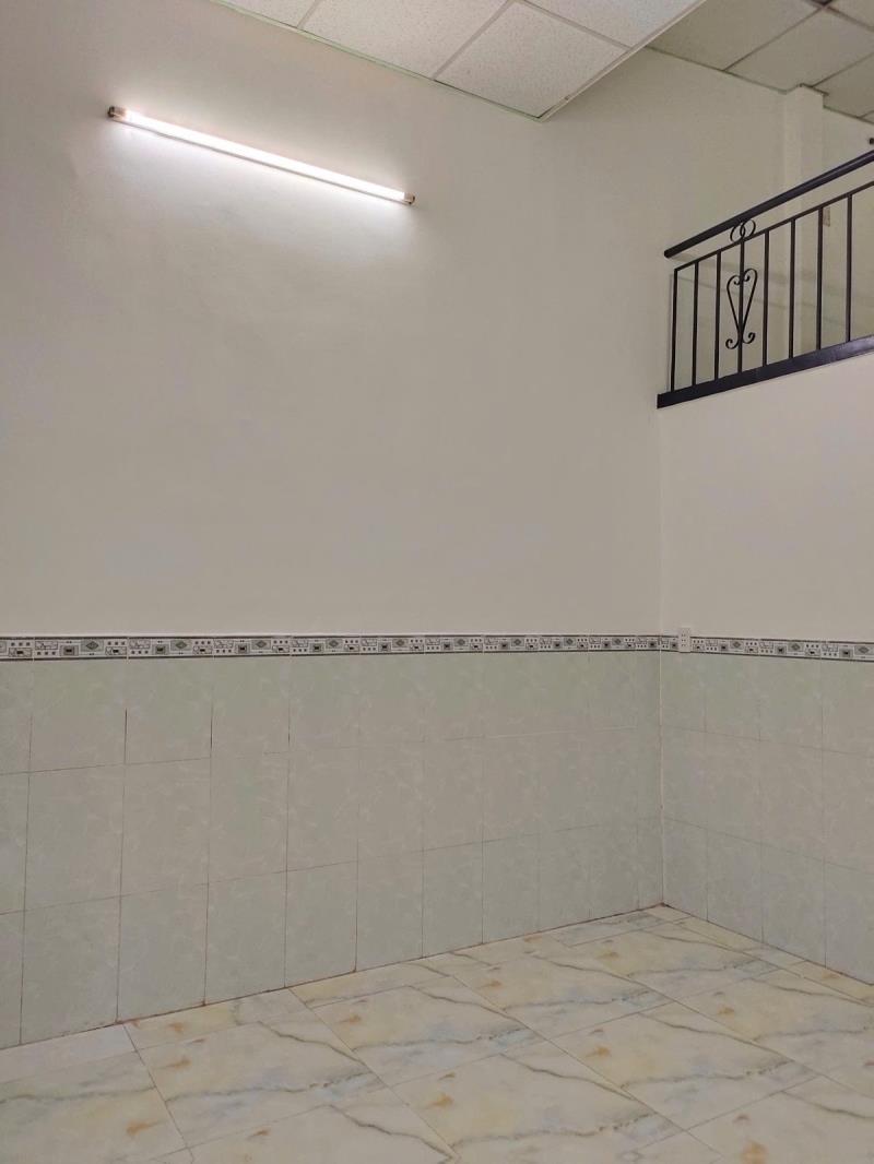 Cho thuê nhà nguyên căn, 2pn, đường thới an 10, quận 12