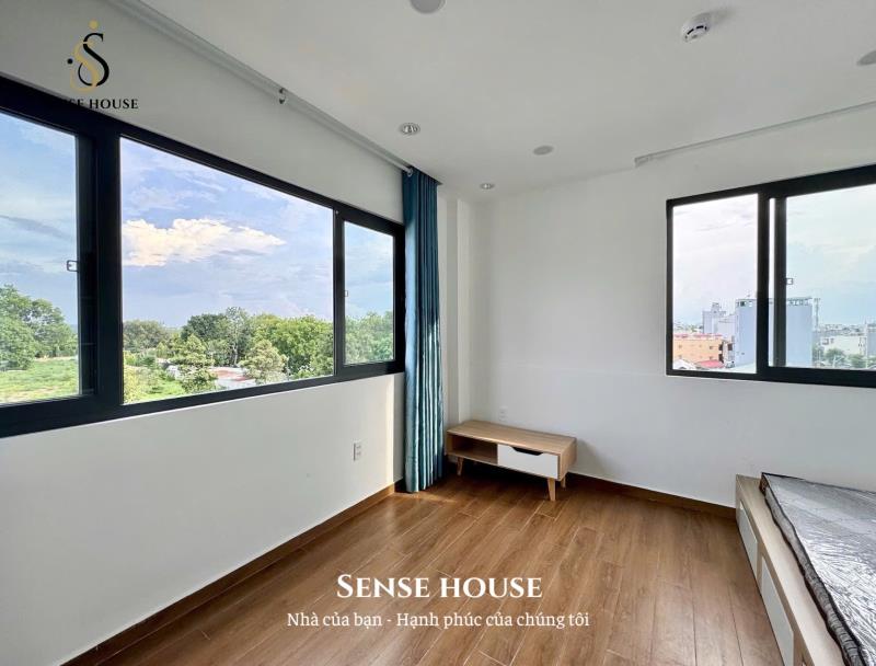 Studio ban công mới 100% | full nội thất | view sân bay | gần nhà ga t3 - 4