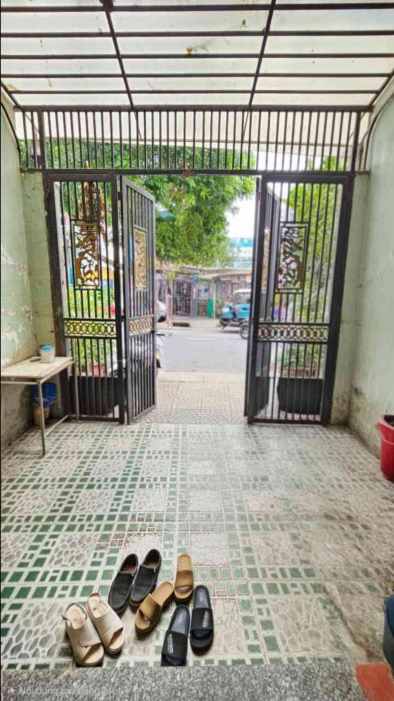 Trung tâm q.6 – mặt tiền văn thân – dt: 4*14m – 8 tỷ 7 - 2