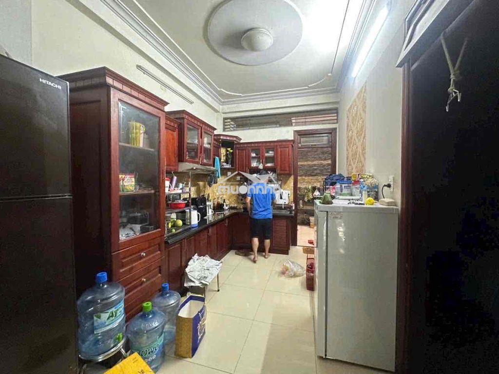 Bán nhà mặt tiền đường 147, gần cđ công thương, plb  quận 9 dt: 6 x 23 - 2