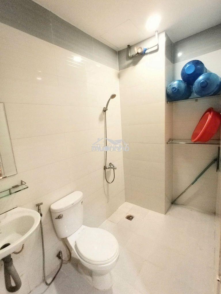 Phòng trọ 14m2  gần aeon tân phú giá 1tr8 ( phòng trống ) - 2