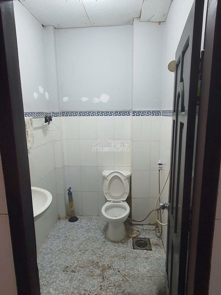Cho thuê nhà mới ngay chợ lạc quang, 4x15. 1 tr 1 lầu. p đht quận 12. - 4