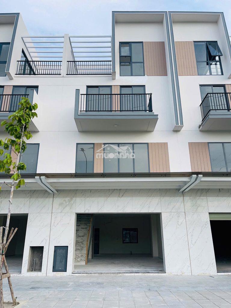 Hàng hiếm 2,4 tỷ/căn – nhà phố liền kề, full nội thất 75m2 thủ dầu một