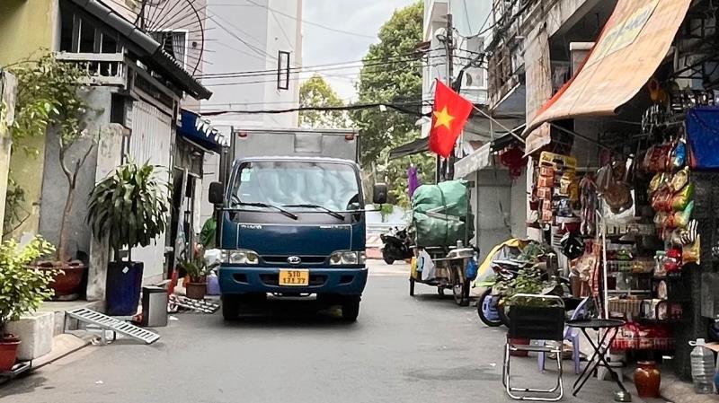 🏡  Hàng hiếm ! nhà 5 tầng hxh 8m sát bên nhà ga t3, giá : 9 tỷ tl - 2