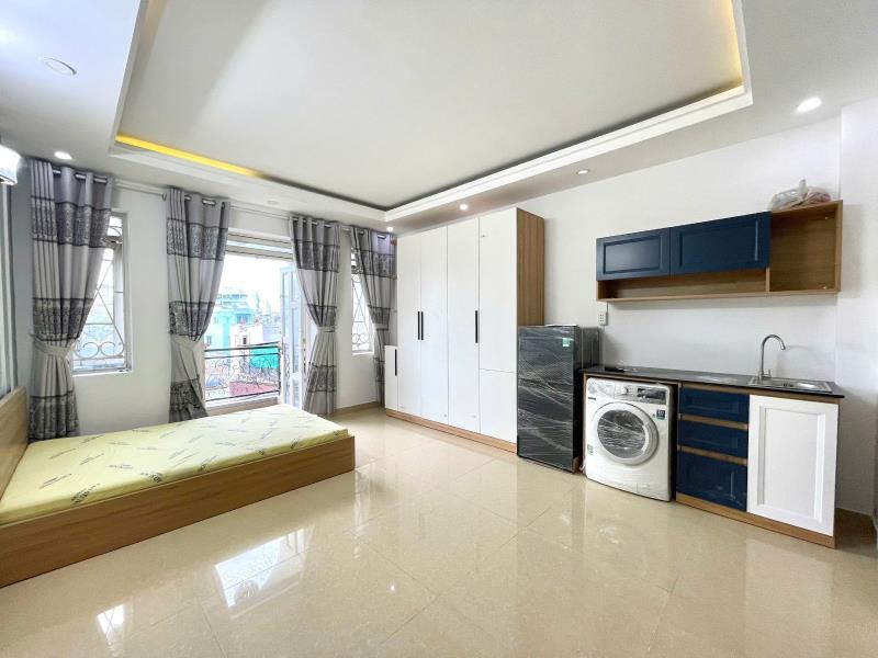 Căn hộ full nội thất - máy giặt riêng - rộng 45m2 - ban công mặt tiền đường - thuận tiện di chuyển các quận trung tâm
