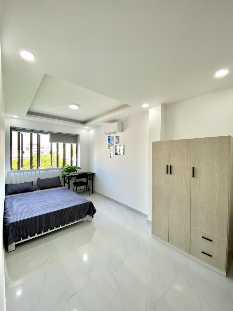 Phòng mới vừa hoàn thiện. ngay chợ nguyễn xí vs phạm văn đồng