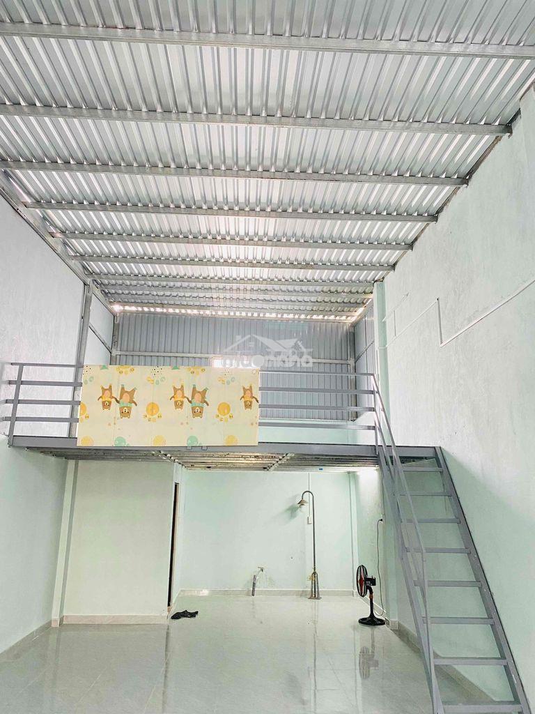Kho mới xây sạch đẹp. gác lửng. đường thông xe tải - 2