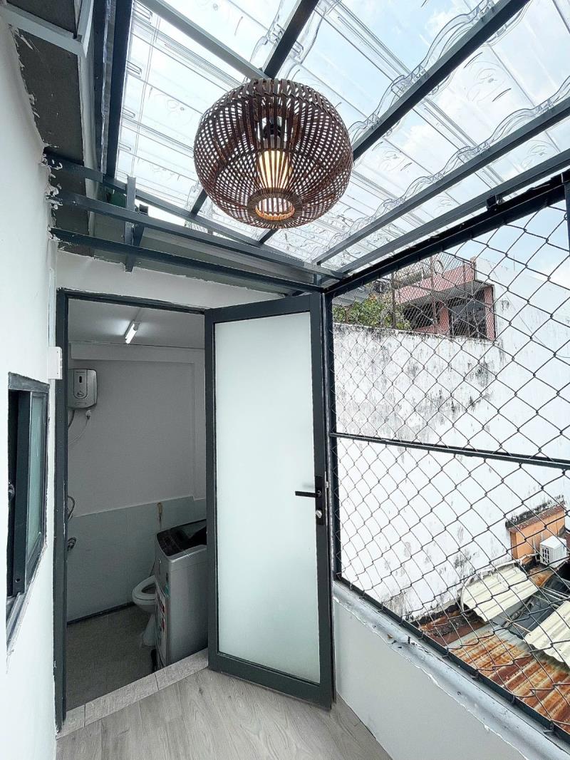 🔥Căn hộ 2pn  ban công sân thượng  70m2  gần chu văn an ftu hutech bình thạnh🔥