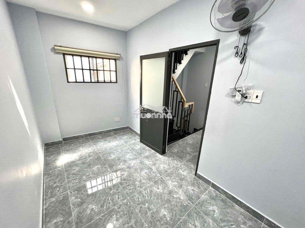 Cho thuê nhà nguyên căn xây mới 100% quận 3 - 4