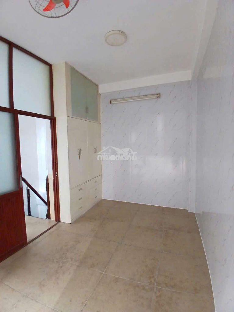 Nguyên căn cho thuê full nội thất nguyễn thị minh khai q1.  - 3