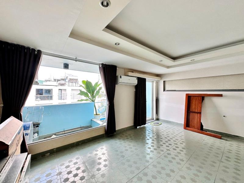 Phòng trọ cao cấp giá rẻ với diện tích rộng 35m2 có ban công riêng, máy lạnh đường gò ô môi q7 sát phú mỹ hưng - 3