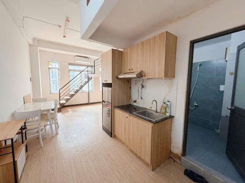 Duplex cửa sổ trời có máy giặt riêng | ngay sân bay tân sơn nhất  - 3