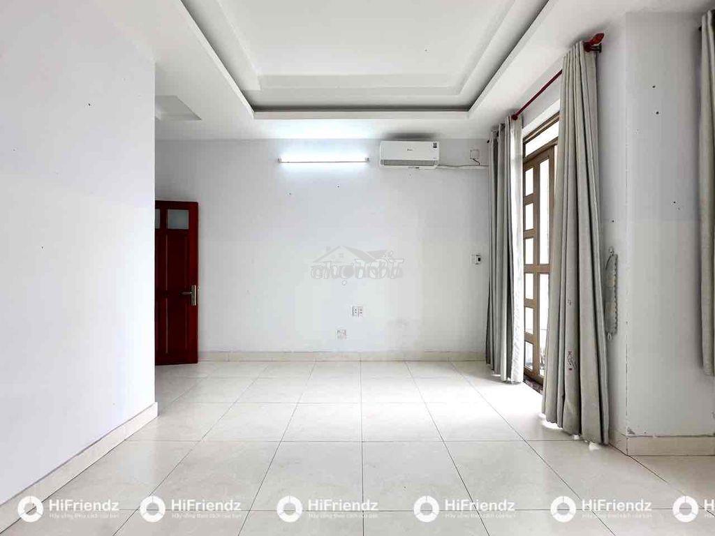 Studio có sẵn máy lạnh ban công cửa sổ trời siêu thoán ngay hương lộ 2 - 4