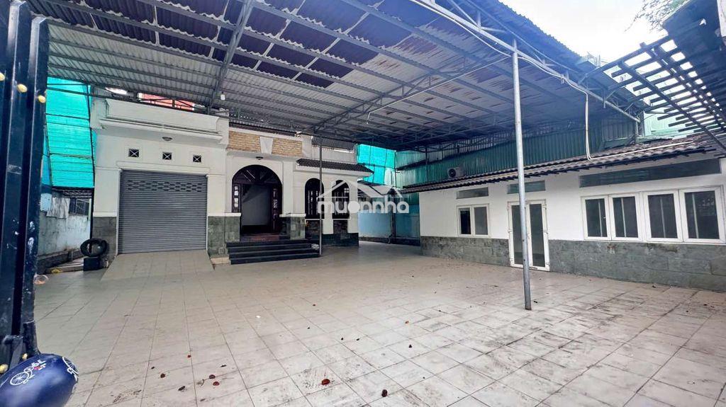 Biệt thự 450m² hẻm xe cont ngay ngả tư ga - 2