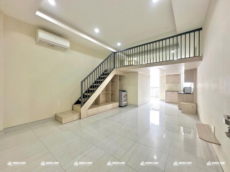 Duplex bancol gác cao 2m rộng 40m2 ngay etown cộng hoà