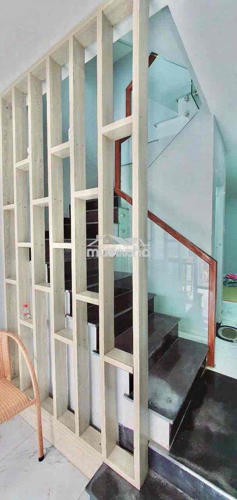 Nhà 1 trệt 3 lầu sân thượng 5pn hẻm xe hơi đường bùi văn ba - 2
