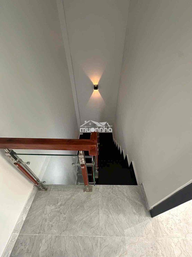 Nhà 2 lầu hẻm 88 nguyễn văn quỳ 4.3x7m2 - 4
