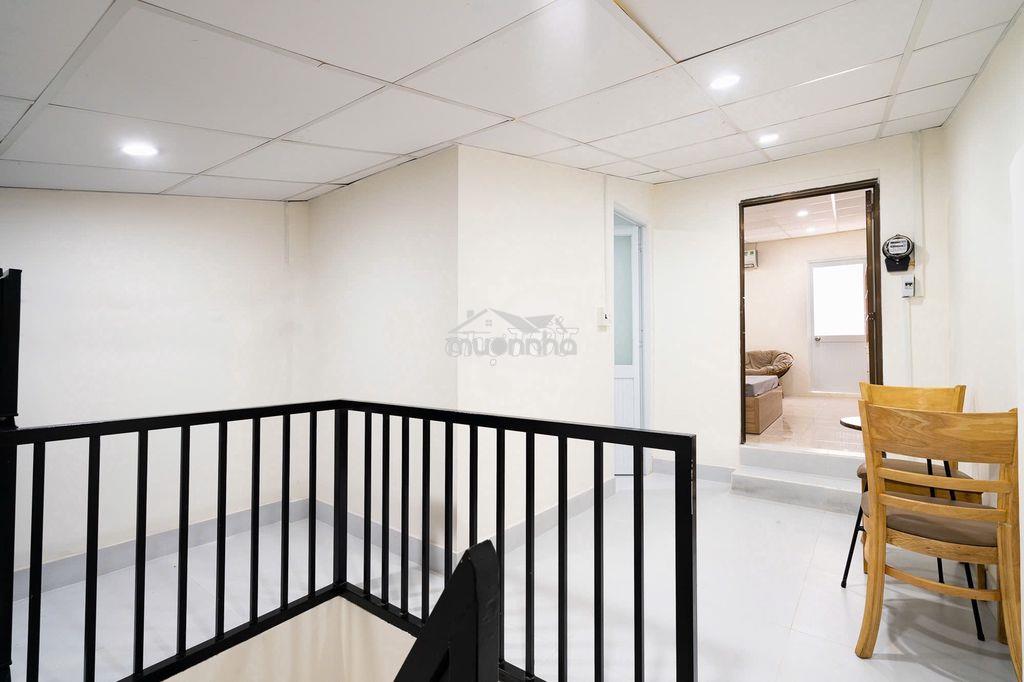 Cho thuê nguyên lầu 2 nhà trong chợ bàn cờ - 3