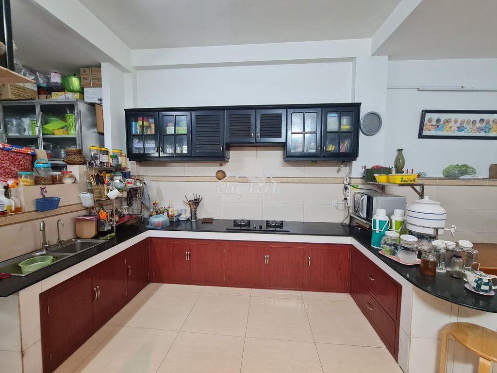 Bán nhà hẻm 181 âu dương lân, dt 95m2, 1 trệt 2 lầu+sth, 5pn 6wc, shr - 2