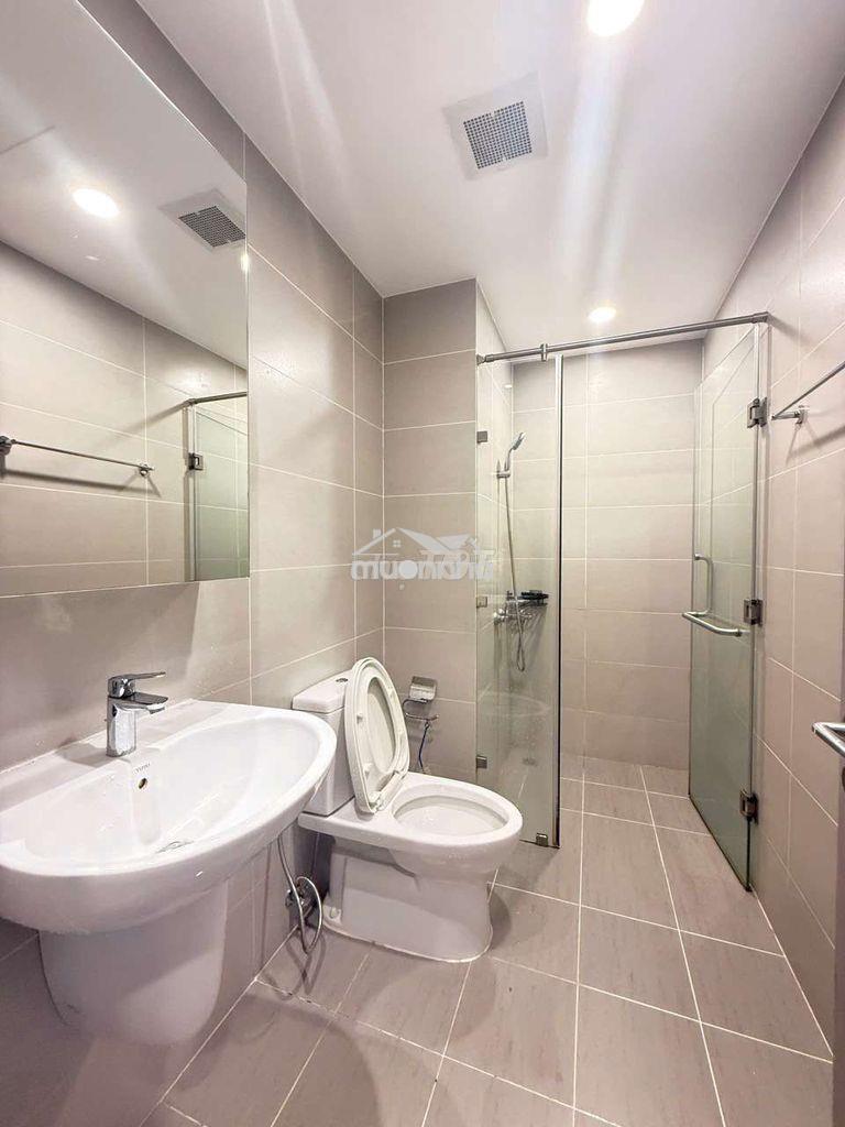 Bán chung cư củ số 681 nguyễn trãi quận 5 sổ hồng lầu 2 - 3