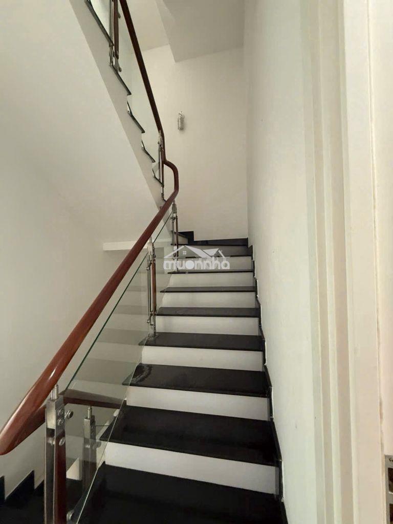 Quận 12 , nhà phố liền kề - 3