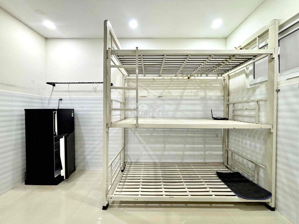 Đi bộ tới tdt full nội thất bao hết chi phí ở được 4-5ng gần rmit - 2