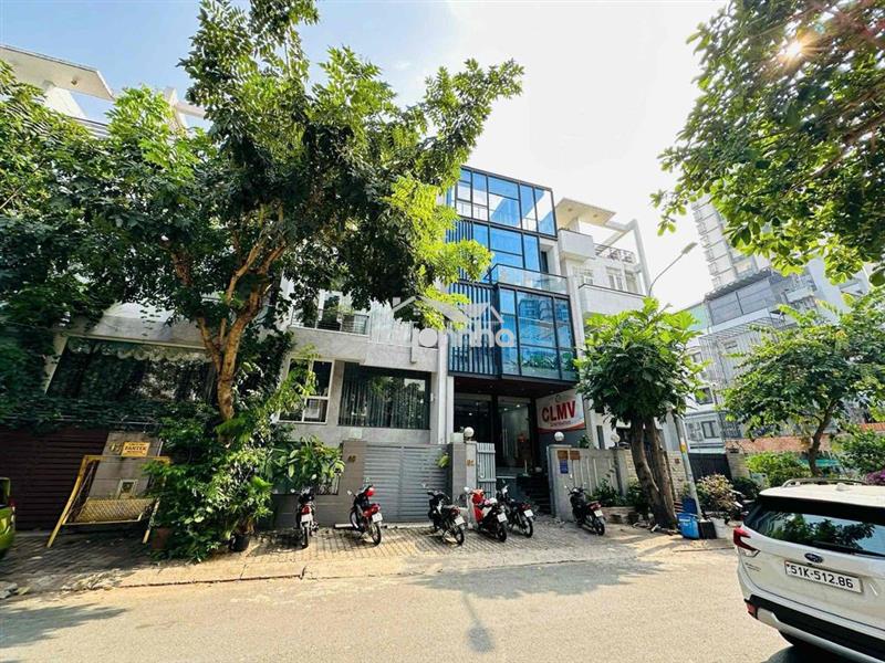 Cho thuê nhà văn phòng, hầm trệt lửng 3 lầu thang máy 55 triệu/ tháng