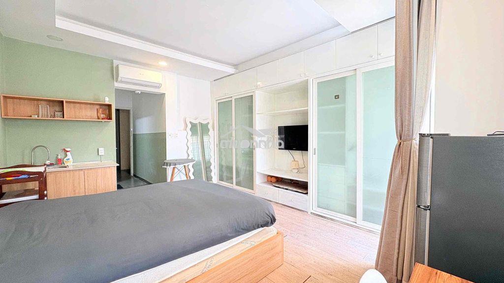 Chính chủ cho thuê studio ban công thang máy full tiện nghi view đẹp - 4
