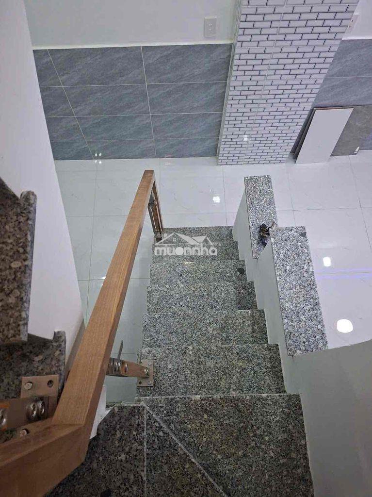 Nhà bán q6 2 lầu cn 30m2 nhà đẹp ở liền sát mặt tiền giá hơn 4 ty - 2