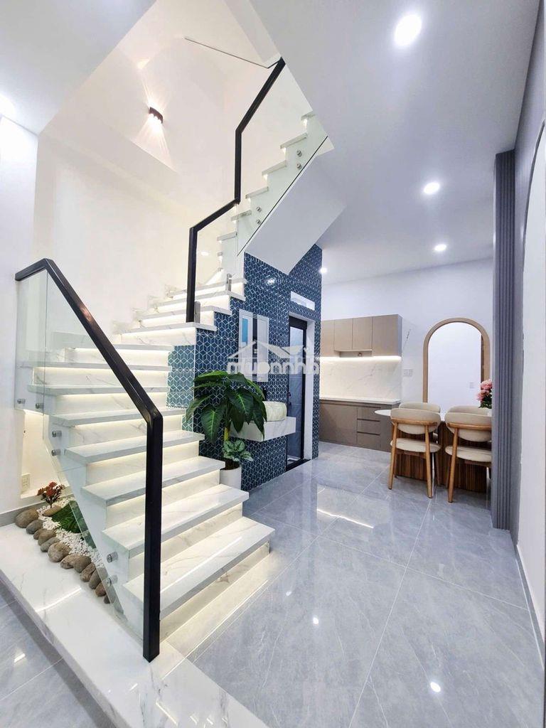 Nhà mới 40m2 - hẻm xe hơi thông - gần lotte gò vấp - 3 tầng hoàn công - 3