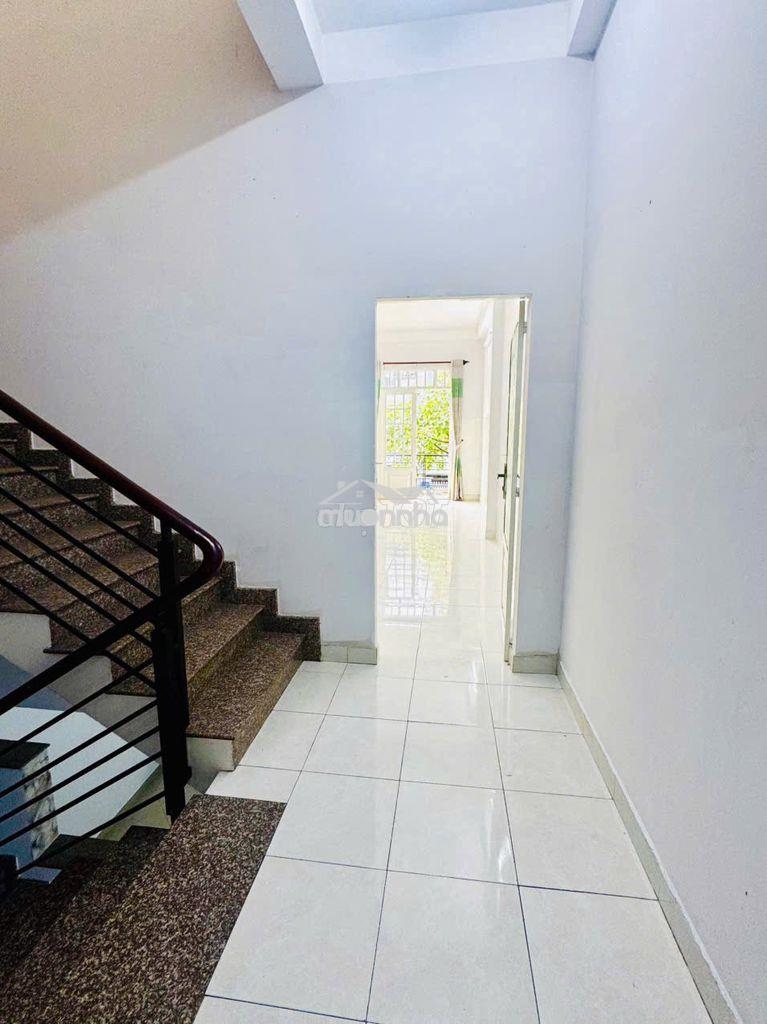 Nhà phố 3 tầng, ngang 5m, dt 100m2, đường 10m, thủ đức, giá gấp bán - 2