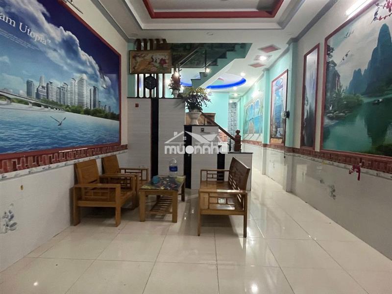 Cho thuê nhà trệt lầu sân xe hơi full nội thất gần vincom 550 dĩ an