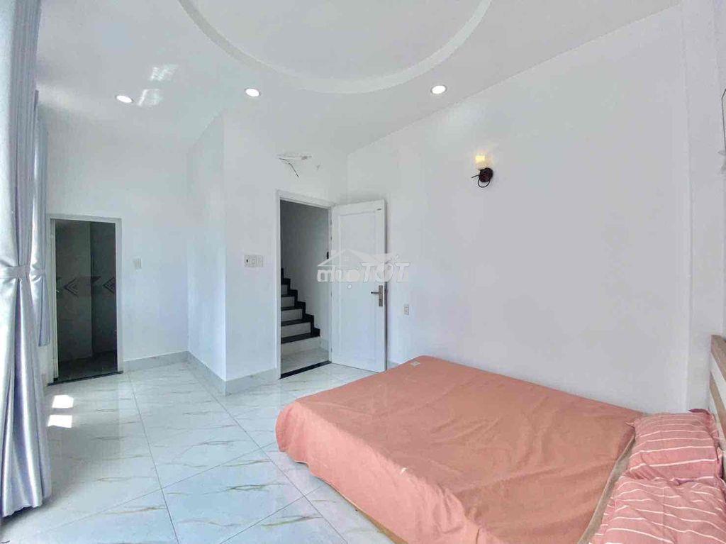 Bán nhà 2lầu sân thượng 4pn giá 2,35tỷ đường liên khu 5-6 bình tân - 4
